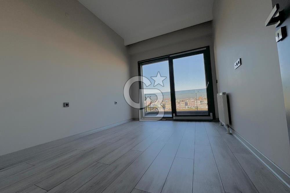 GAYDA ATAŞEHİR; LÜKS, HAVUZ CEPHE, BOŞ, SATILIK 3+1 DAİRE