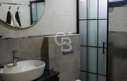 SEFERİHİSAR'DA DENİZE SIFIR 8+1 7 BANYOLU GENİŞ TERASLI DENİZ MANZARALI 450 M2 TRIPLEX VİLLA