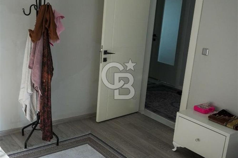 SEFERİHİSAR'DA DENİZE SIFIR 8+1 7 BANYOLU GENİŞ TERASLI DENİZ MANZARALI 450 M2 TRIPLEX VİLLA