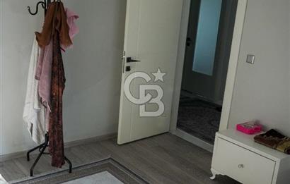 SEFERİHİSAR'DA DENİZE SIFIR 8+1 7 BANYOLU GENİŞ TERASLI DENİZ MANZARALI 450 M2 TRIPLEX VİLLA
