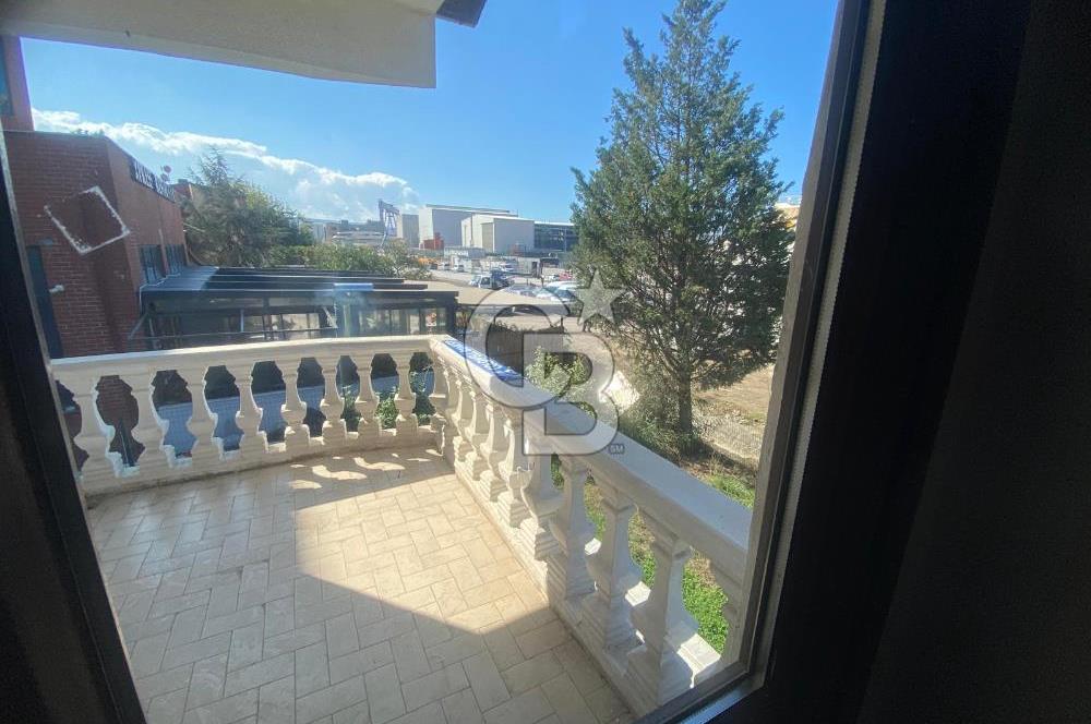 YALOVA ALTINOVA ÇAVUŞÇİTLİĞİNDE HAVUZLU SİTEDE KİRALIK 3+1 VİLLA