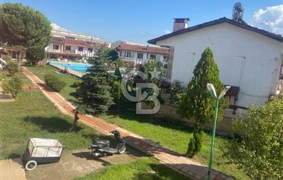 YALOVA ALTINOVA ÇAVUŞÇİTLİĞİNDE HAVUZLU SİTEDE KİRALIK 3+1 VİLLA