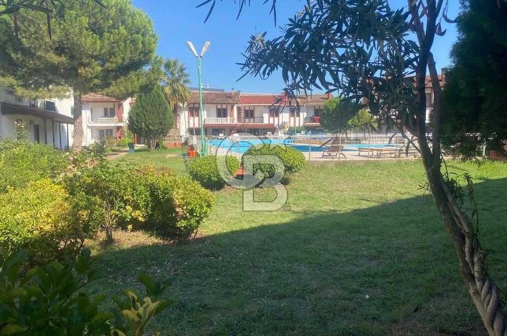 YALOVA ALTINOVA ÇAVUŞÇİTLİĞİNDE HAVUZLU SİTEDE KİRALIK 3+1 VİLLA