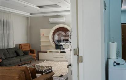 SEFERİHİSAR'DA DENİZE SIFIR 8+1 7 BANYOLU GENİŞ TERASLI DENİZ MANZARALI 450 M2 TRIPLEX VİLLA