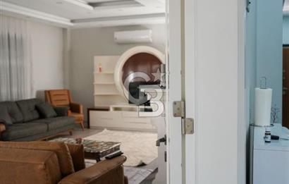 SEFERİHİSAR'DA DENİZE SIFIR 8+1 7 BANYOLU GENİŞ TERASLI DENİZ MANZARALI 450 M2 TRIPLEX VİLLA