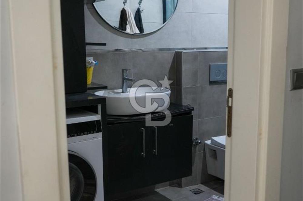 SEFERİHİSAR'DA DENİZE SIFIR 8+1 7 BANYOLU GENİŞ TERASLI DENİZ MANZARALI 450 M2 TRIPLEX VİLLA