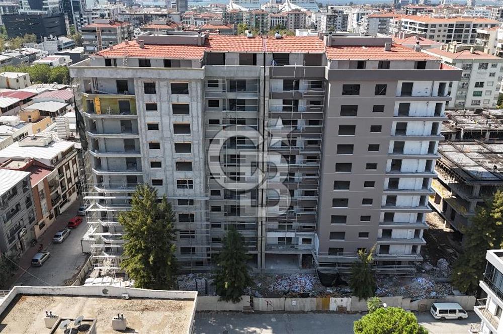 Bayraklı Mansuroğlunda Geniş 3+1 Satılık Daire