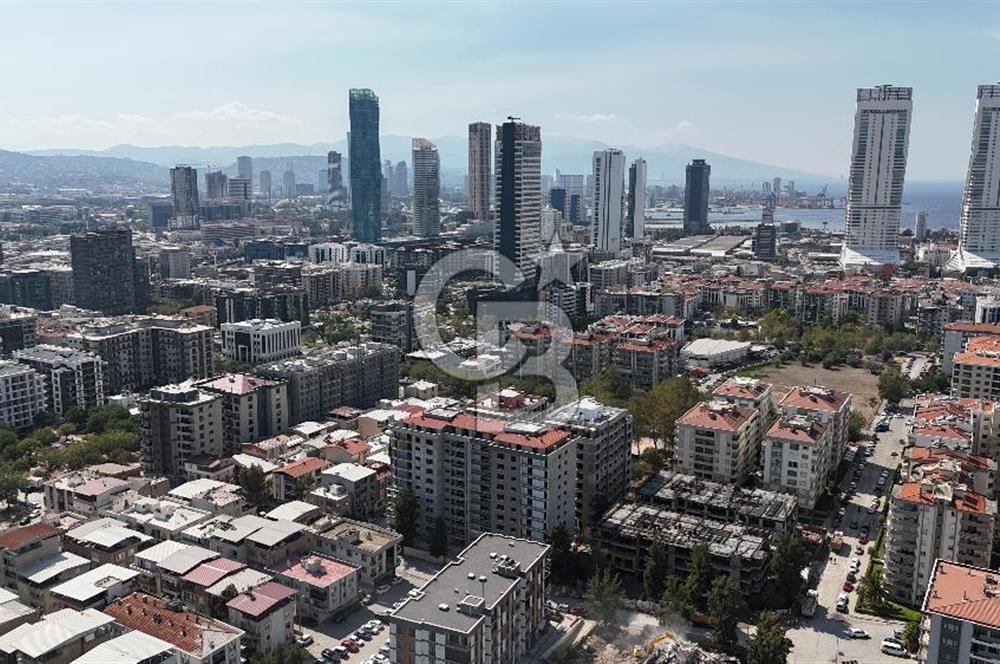 Bayraklı Mansuroğlunda Geniş 3+1 Satılık Daire