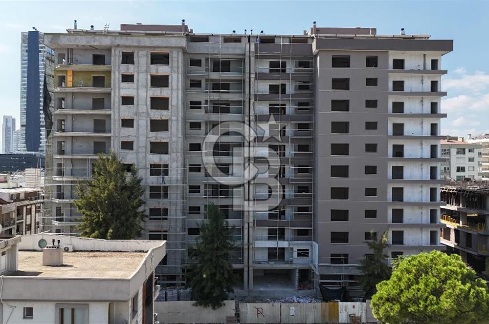 Bayraklı Mansuroğlunda Geniş 3+1 Satılık Daire