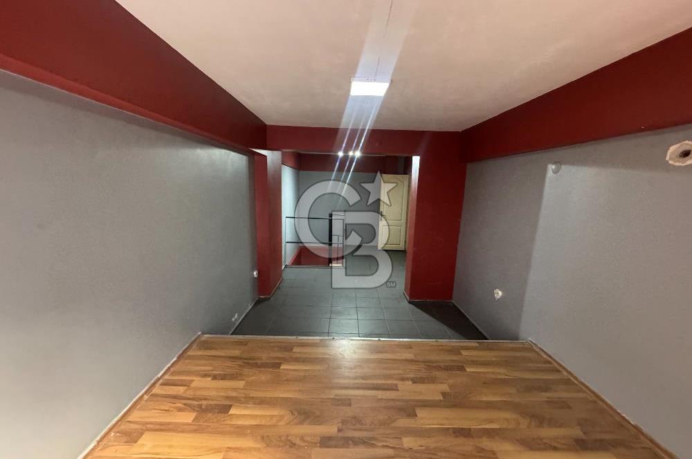 Alsancak 2. Kordon’da 40 m²  Batar kartlı Ulaşım Noktalarına Yakın Satılık Dükkan