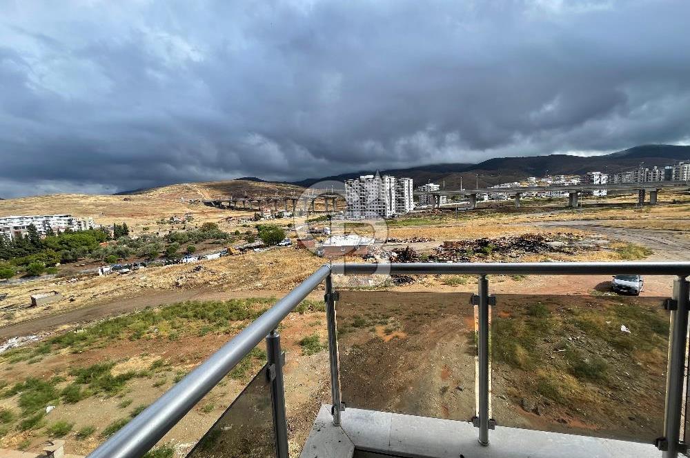 Menemen Koyundere Sıfır 3+1 Havuz Cepheli Daire