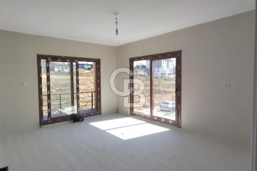 SATILIK HADIMKÖY MERKEZDE 2 KATLI 4+1 VİLLA