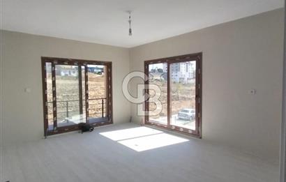 SATILIK HADIMKÖY MERKEZDE 2 KATLI 4+1 VİLLA