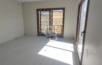 SATILIK HADIMKÖY MERKEZDE 2 KATLI 4+1 VİLLA