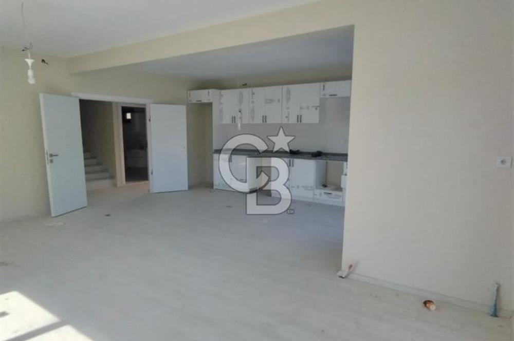 SATILIK HADIMKÖY MERKEZDE 2 KATLI 4+1 VİLLA