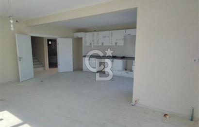 SATILIK HADIMKÖY MERKEZDE 2 KATLI 4+1 VİLLA