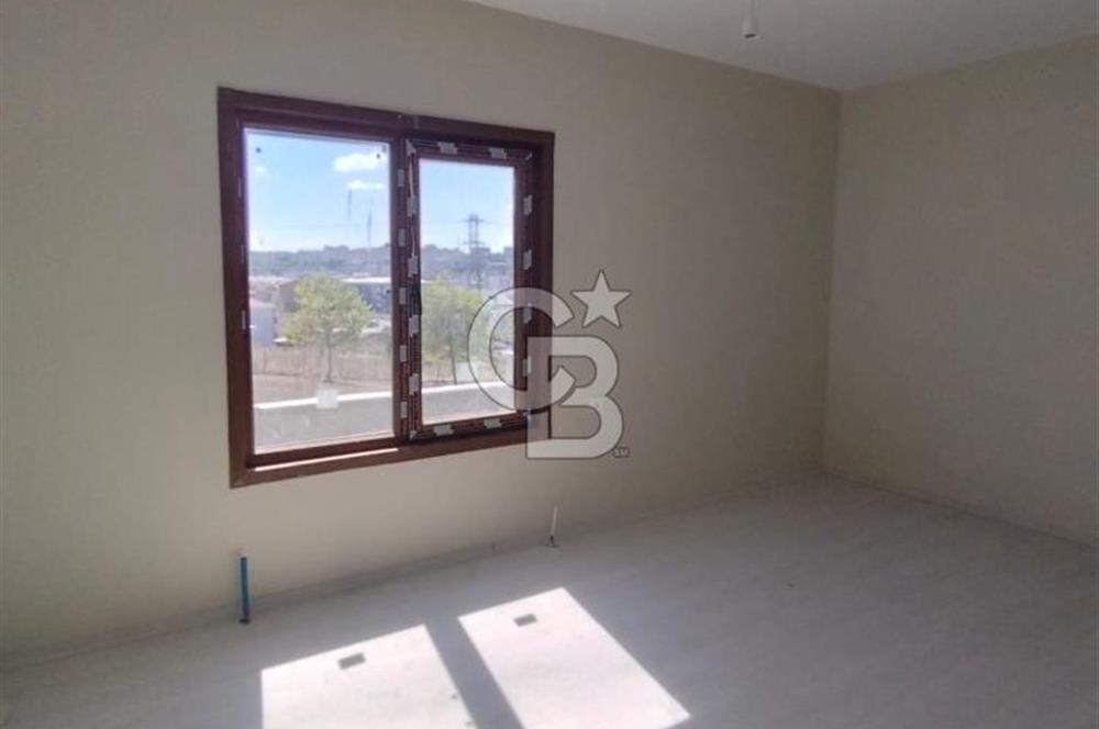 SATILIK HADIMKÖY MERKEZDE 2 KATLI 4+1 VİLLA