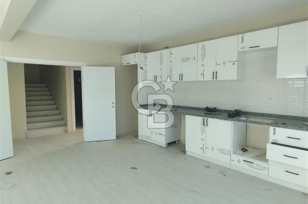 SATILIK HADIMKÖY MERKEZDE 2 KATLI 4+1 VİLLA