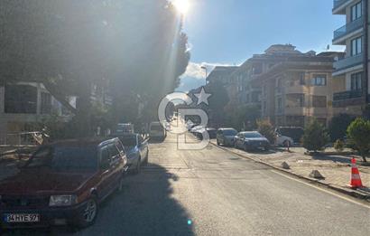 ÇENGELKÖY BAHÇELİEVLER'DE YÜKSEK GETİRİLİ SATILIK SIFIR DÜKKAN