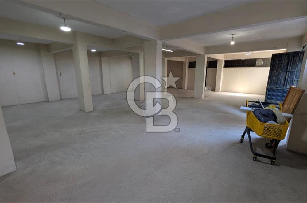Pendik Güllübağlar Mahallesi Tandoğan Caddesinde Kiralık Dükkan.