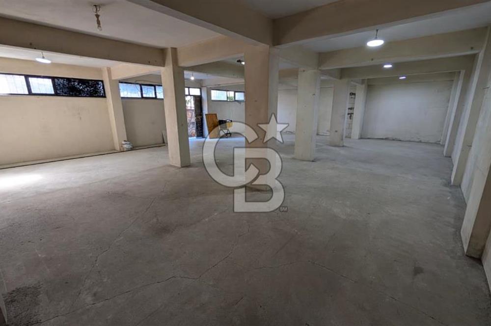 Pendik Güllübağlar Mahallesi Tandoğan Caddesinde Kiralık Dükkan.
