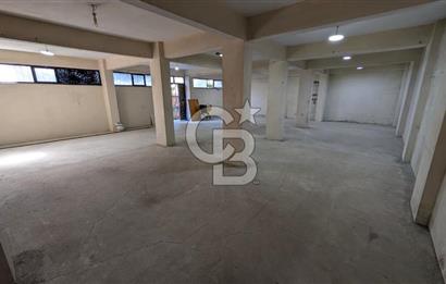 Pendik Güllübağlar Mahallesi Tandoğan Caddesinde Kiralık Dükkan.