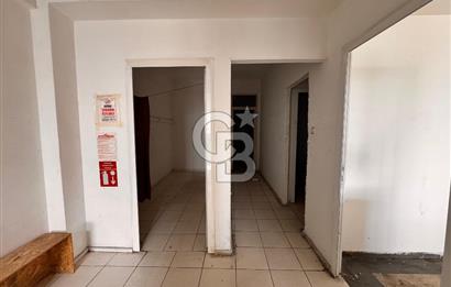 BORNOVA 3.SANAYİ'DE 640M² KULLANIM ALANLI 4 KATLI KİRALIK DÜKKAN
