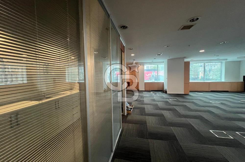 MASLAK POLARİS PLAZA MERKEZİ KONUM MASRAFSIZ 250 M2 KİRALIK OFİS