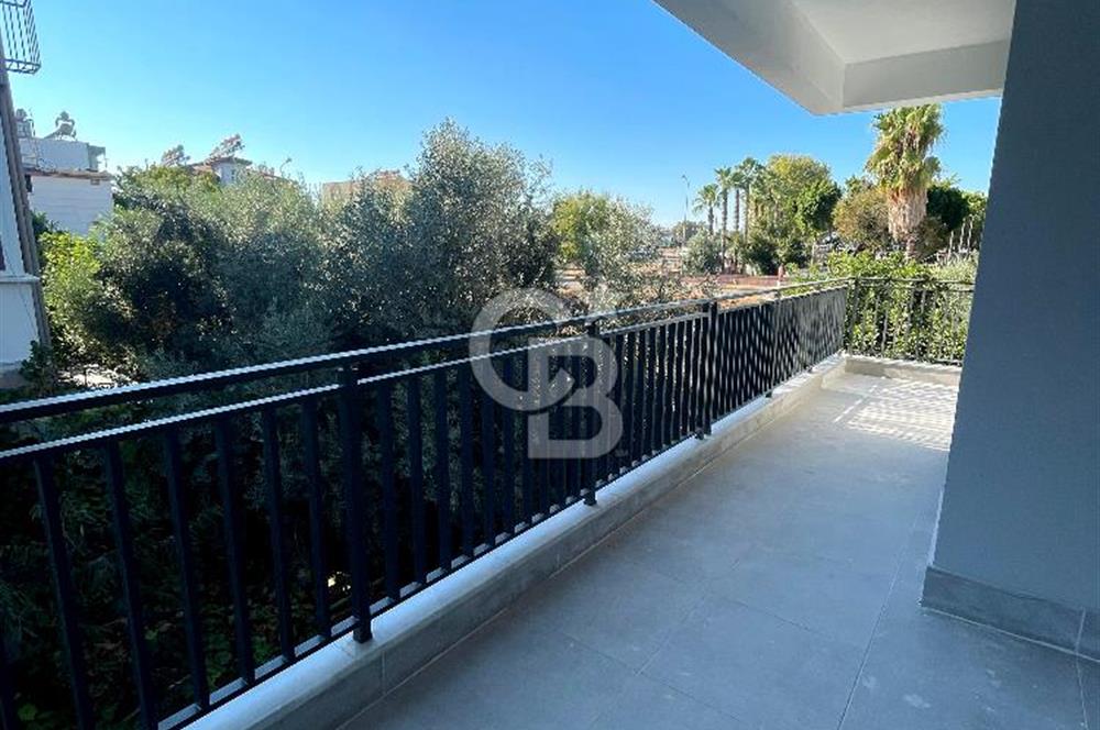 SİDE'DE MERKEZİ KONUMDA HAVUZLU SATILIK 3+1 DUBLEKS DAİRE