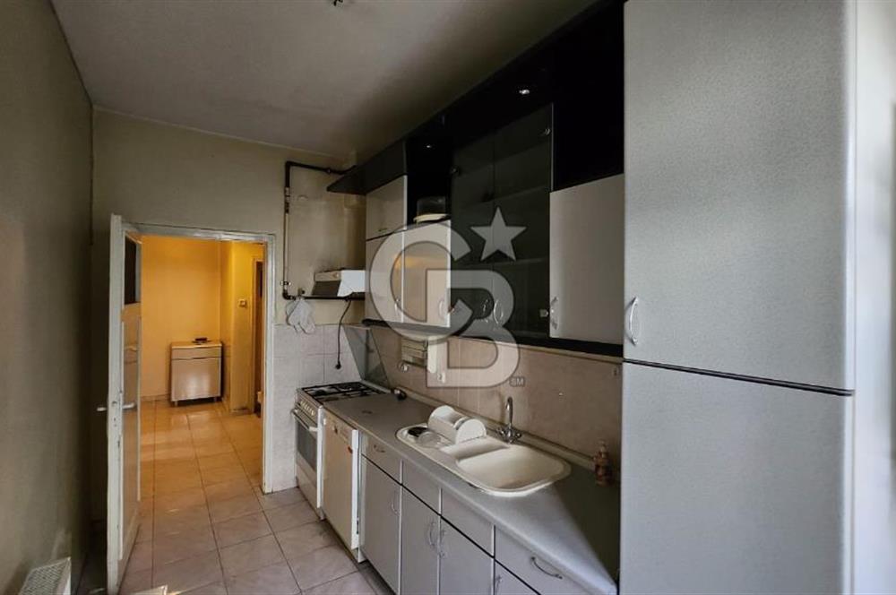K.ESAT BAŞÇAVUŞ SOKAK 3+1 SATILIK DAİRE