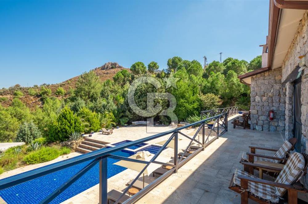 CB MARİNA'DAN SELİMİYE'DE BÜYÜLEYEN BUTİK OTEL VE 2+1 EV