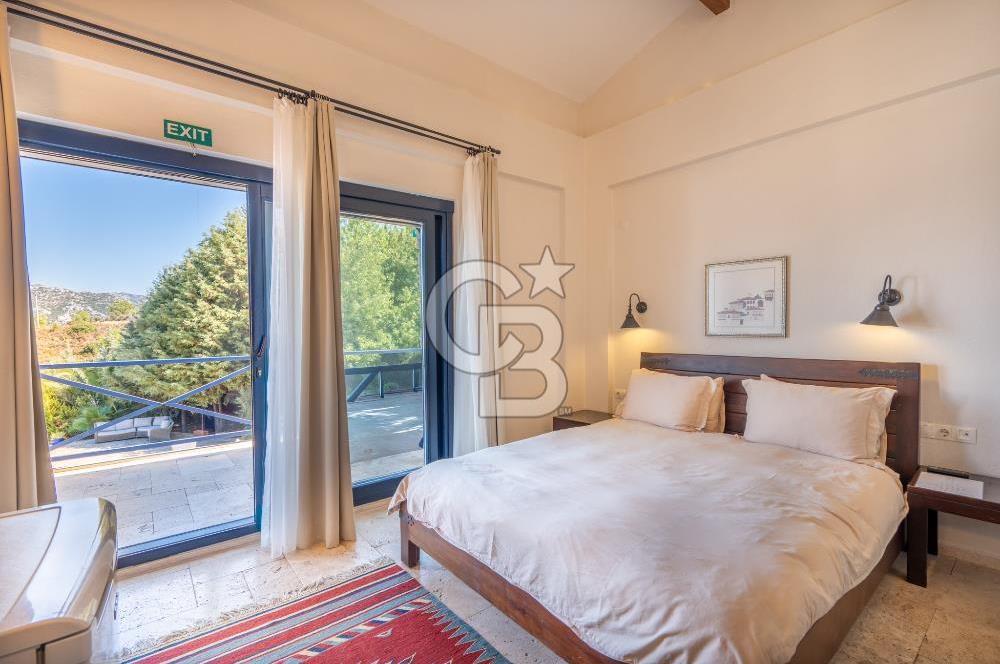 CB MARİNA'DAN SELİMİYE'DE BÜYÜLEYEN BUTİK OTEL VE 2+1 EV