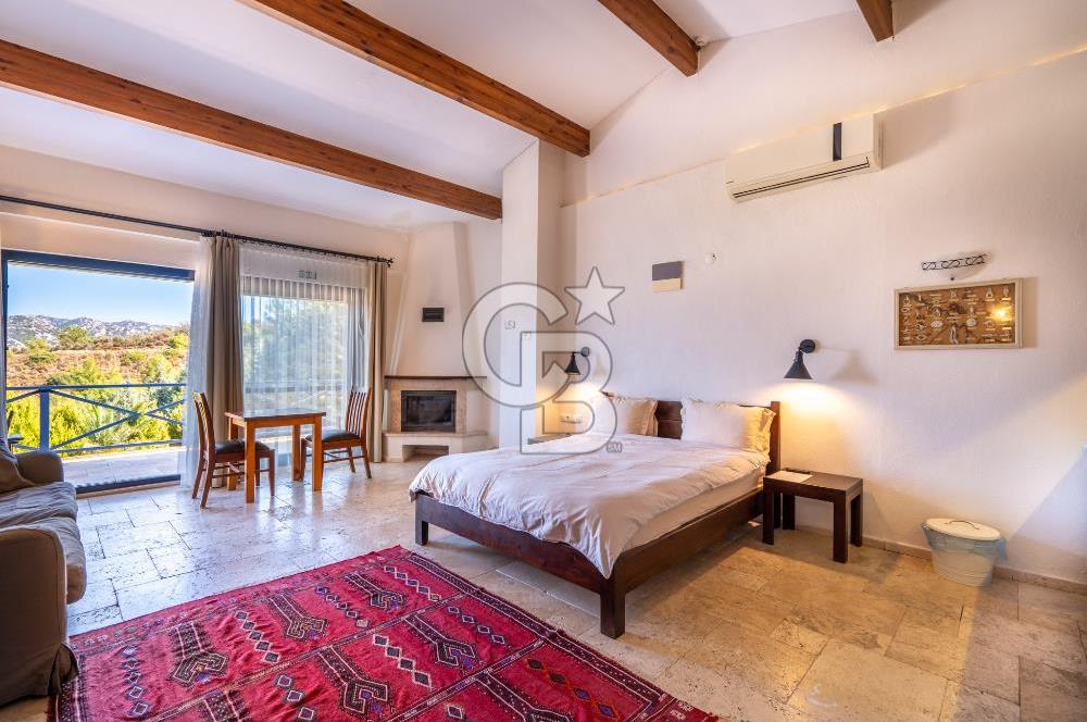 CB MARİNA'DAN SELİMİYE'DE BÜYÜLEYEN BUTİK OTEL VE 2+1 EV