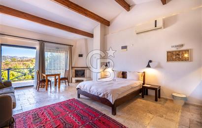 CB MARİNA'DAN SELİMİYE'DE BÜYÜLEYEN BUTİK OTEL VE 2+1 EV
