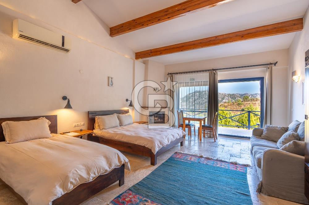 CB MARİNA'DAN SELİMİYE'DE BÜYÜLEYEN BUTİK OTEL VE 2+1 EV