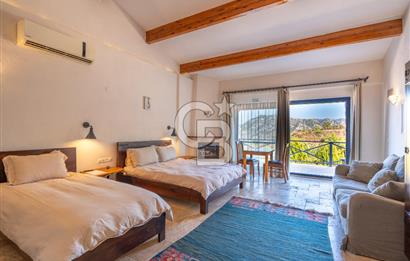 CB MARİNA'DAN SELİMİYE'DE BÜYÜLEYEN BUTİK OTEL VE 2+1 EV