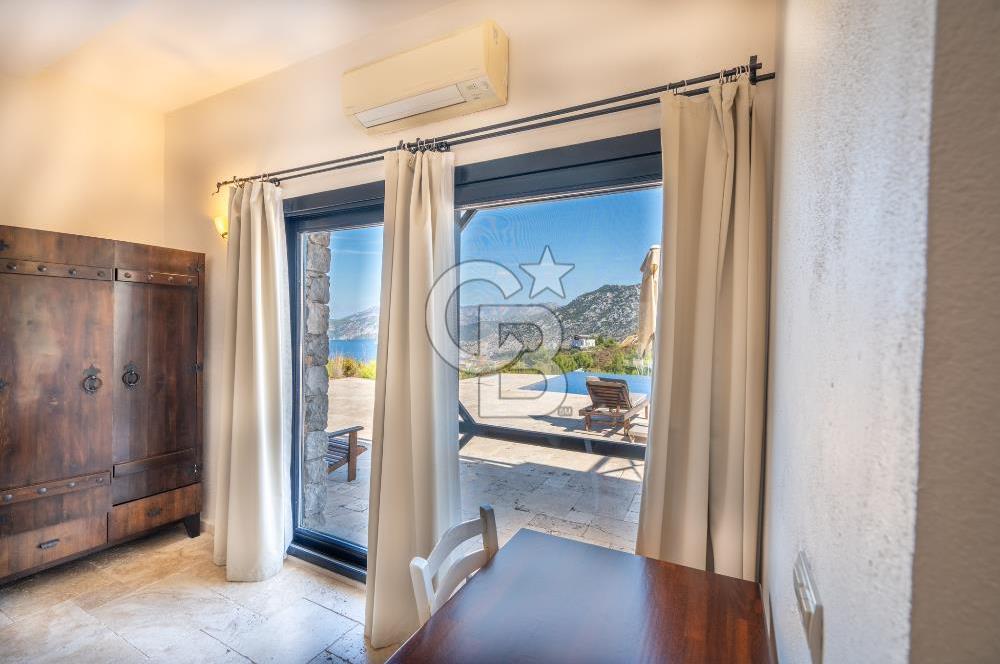 CB MARİNA'DAN SELİMİYE'DE BÜYÜLEYEN BUTİK OTEL VE 2+1 EV