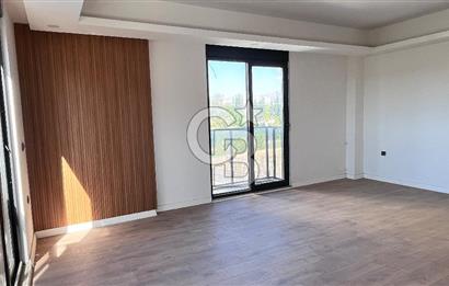 Havuzlu Site İçerisinde Satılık 4+1 daire