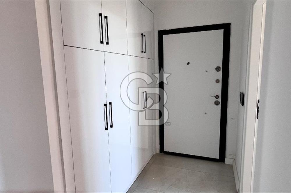 Havuzlu Site İçerisinde Satılık 4+1 daire