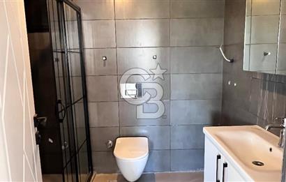 Havuzlu Site İçerisinde Satılık 4+1 daire