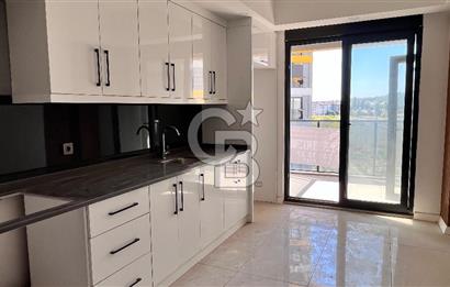Havuzlu Site İçerisinde Satılık 4+1 daire