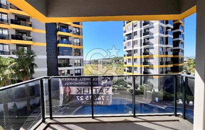 Havuzlu Site İçerisinde Satılık 4+1 daire