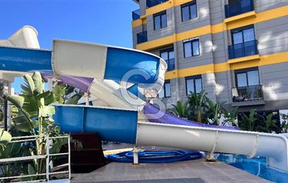 Havuzlu Site İçerisinde Satılık 4+1 daire