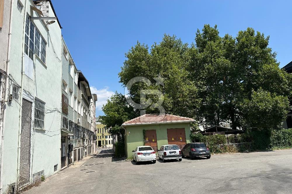 VİŞNE CADDESİ 430 M2 TABAN SATILIK BİNA