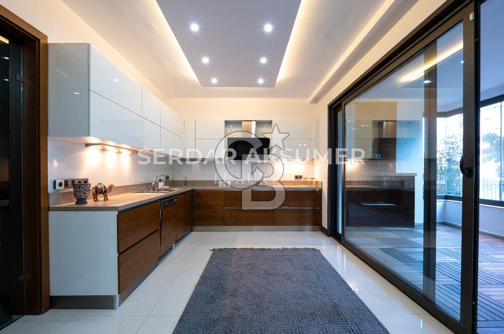 PARK CADDESİ SİTE İÇERİSİNDE 4+1 SATILIK LÜKS DAİRE