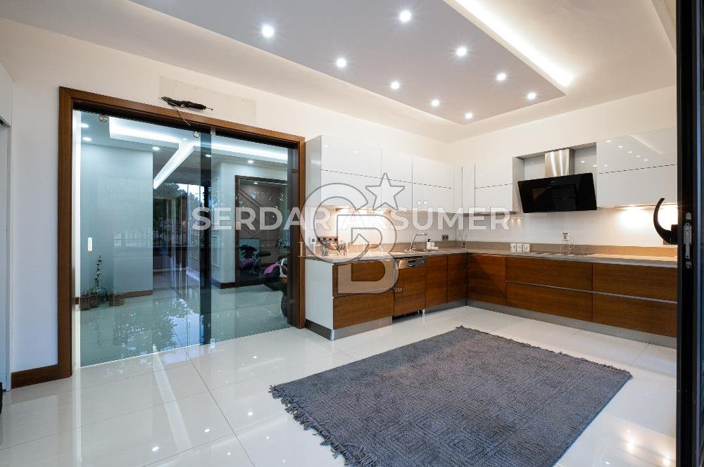 PARK CADDESİ SİTE İÇERİSİNDE 4+1 SATILIK LÜKS DAİRE