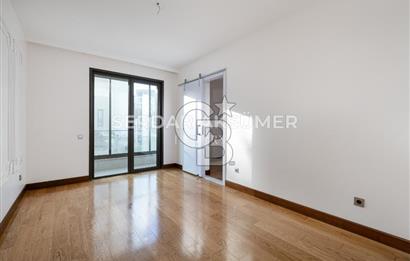 PARK CADDESİ SİTE İÇERİSİNDE 4+1 SATILIK LÜKS DAİRE