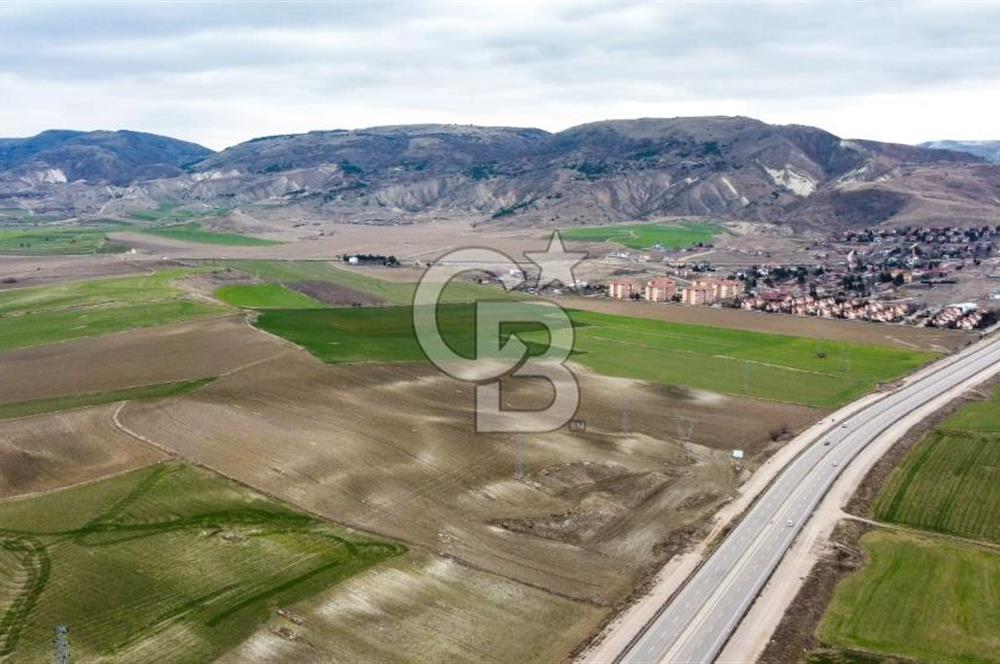 AYAŞ MERKEZ DE YERLEŞİME 300 METRE 15 DÖNÜM YATIRIMLIK ARSA