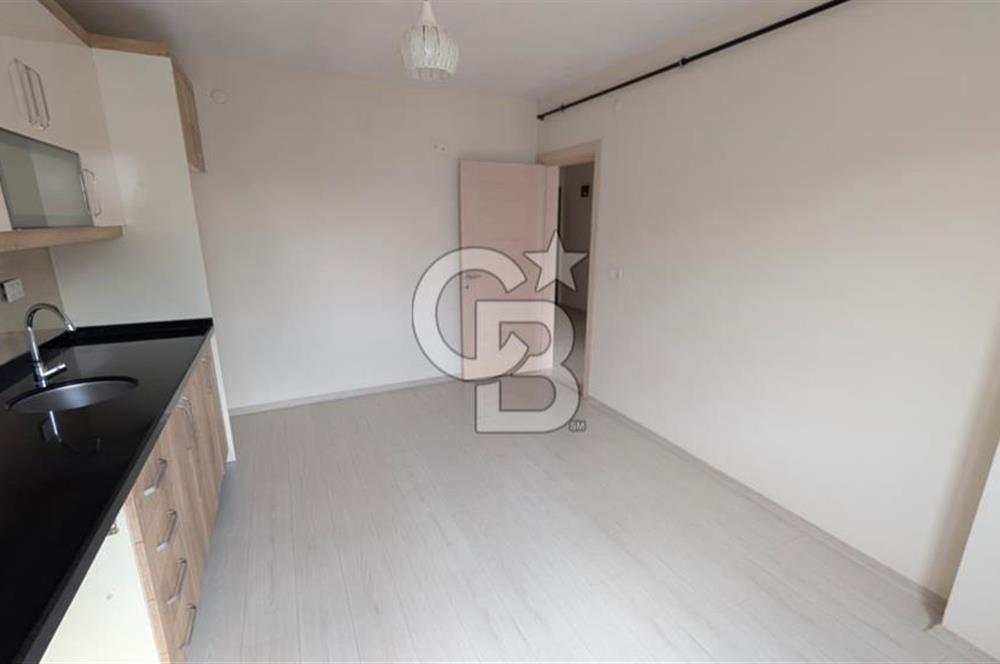 Pendik Güllü Bağlar Mah. Tandoğan Cad. KİRALIK 2+1 Daire.