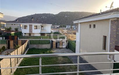 ALTINOLUK MAHALLESİNDE KİRALIK  4+1 LÜKS VİLLA 